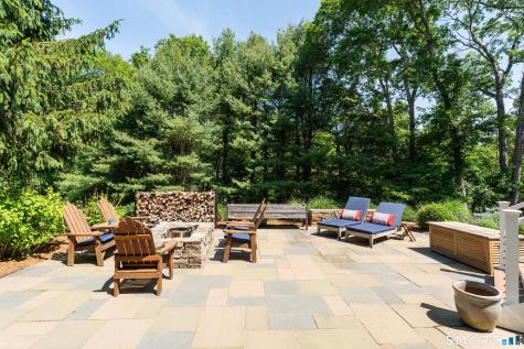 24 Buck Hill Road Madison CT 06443
