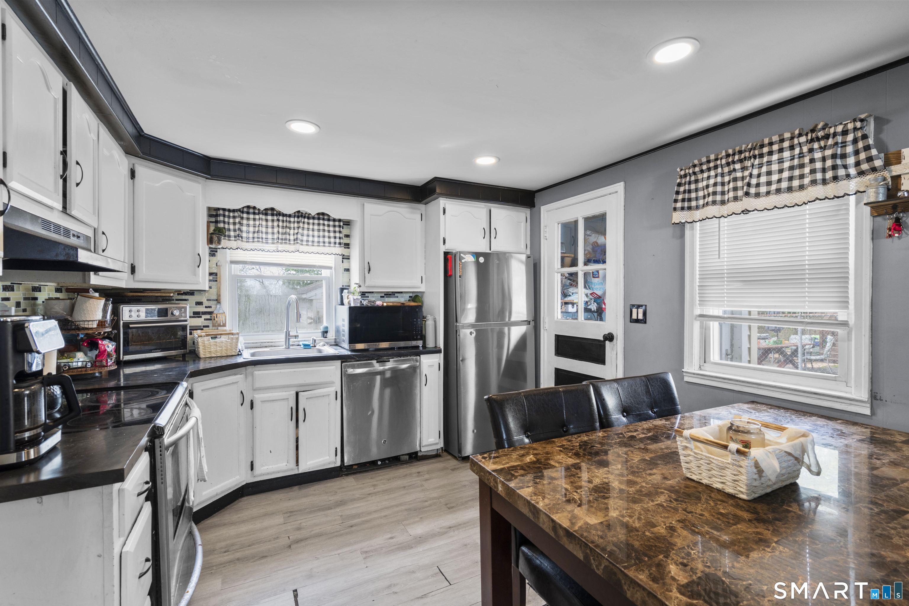 54 Winslow Drive West Haven CT 06516