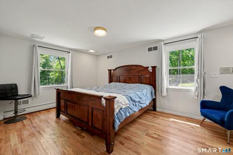 116 Mile Common Easton CT 06612