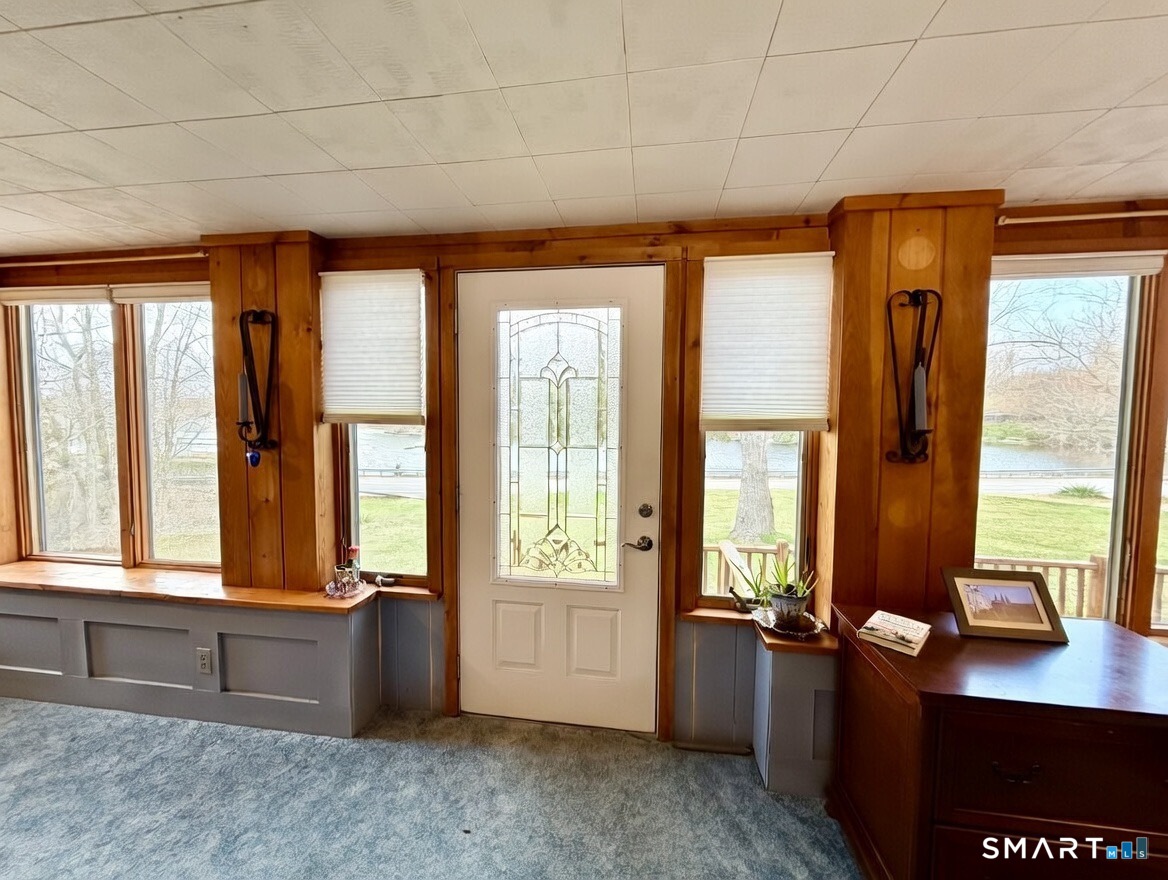 241 Niantic River Road Waterford CT 06385