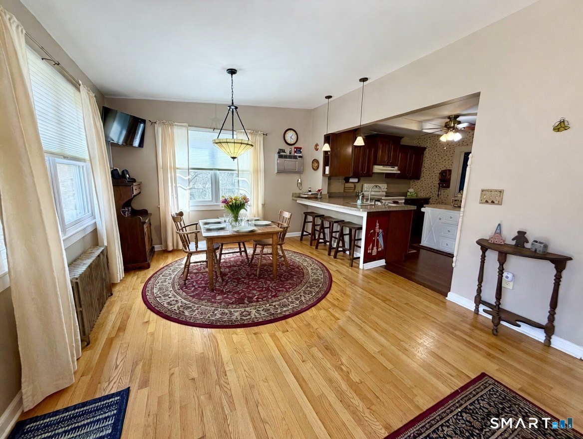241 Niantic River Road Waterford CT 06385