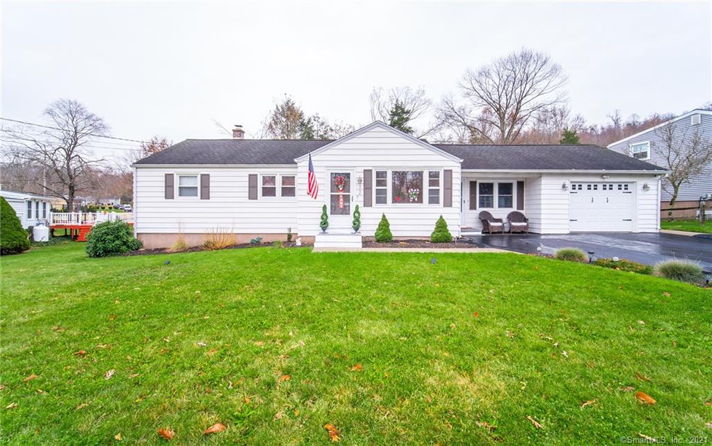 32 Pine View Drive East Haven CT 06512