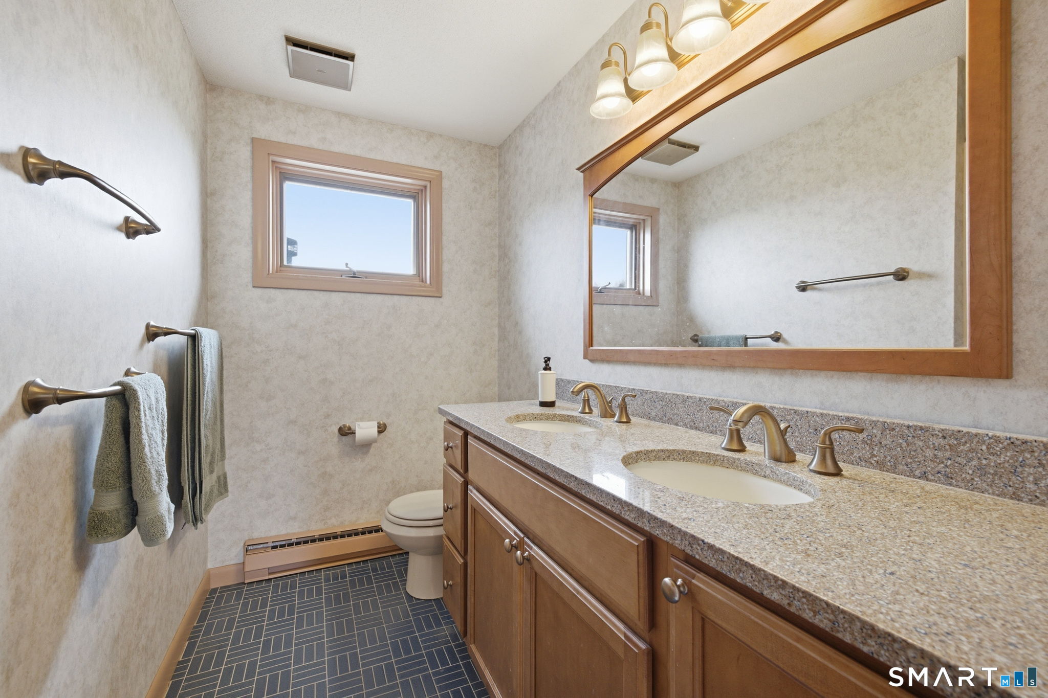 80-R Day Street Granby CT 06035