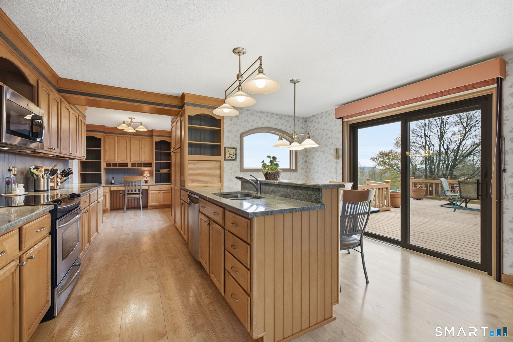 80-R Day Street Granby CT 06035