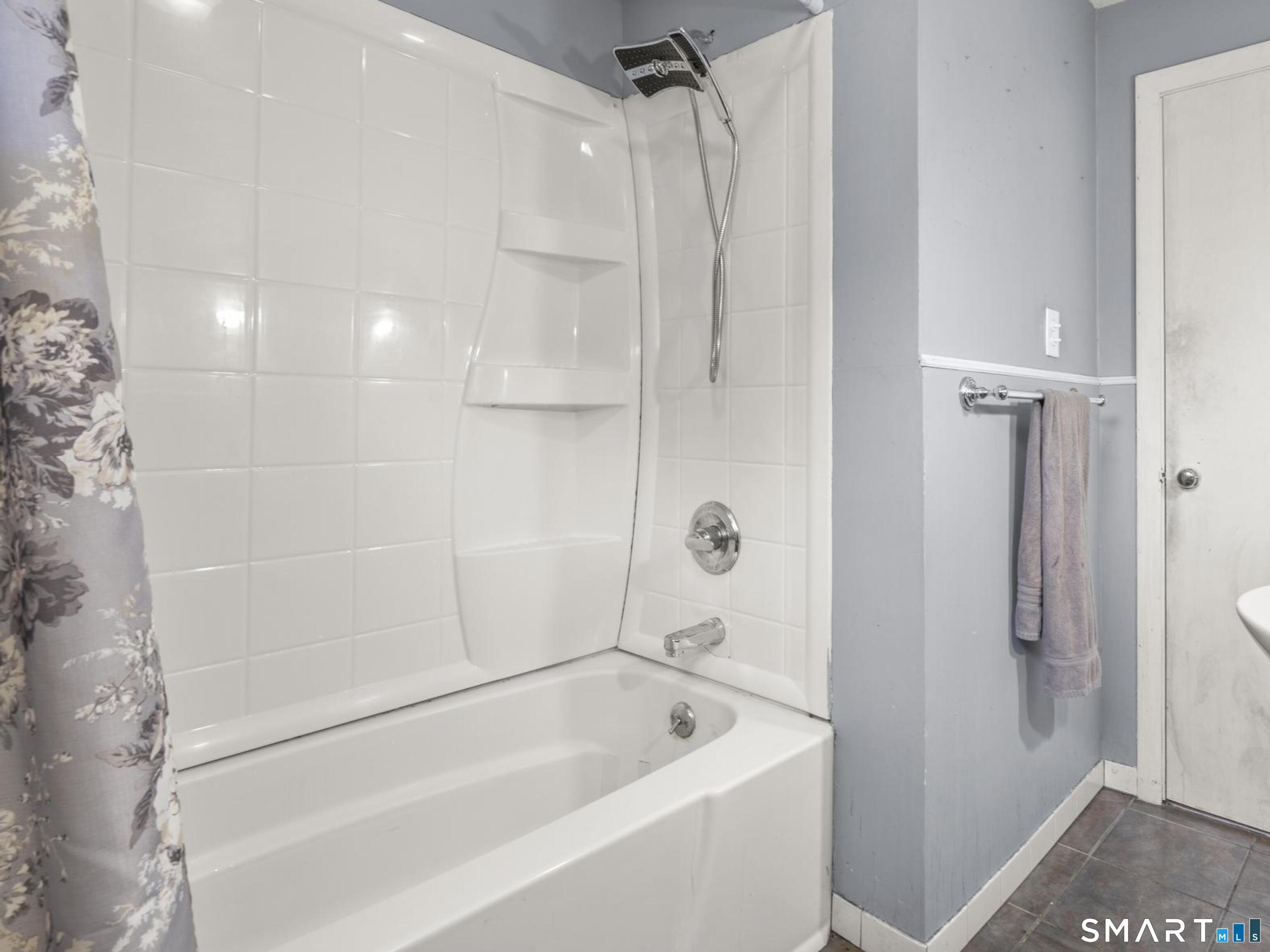 322 Pearl Lake Road Waterbury CT 06706
