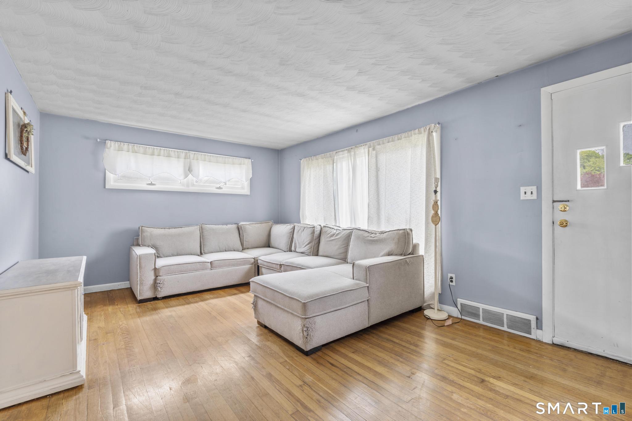 322 Pearl Lake Road Waterbury CT 06706