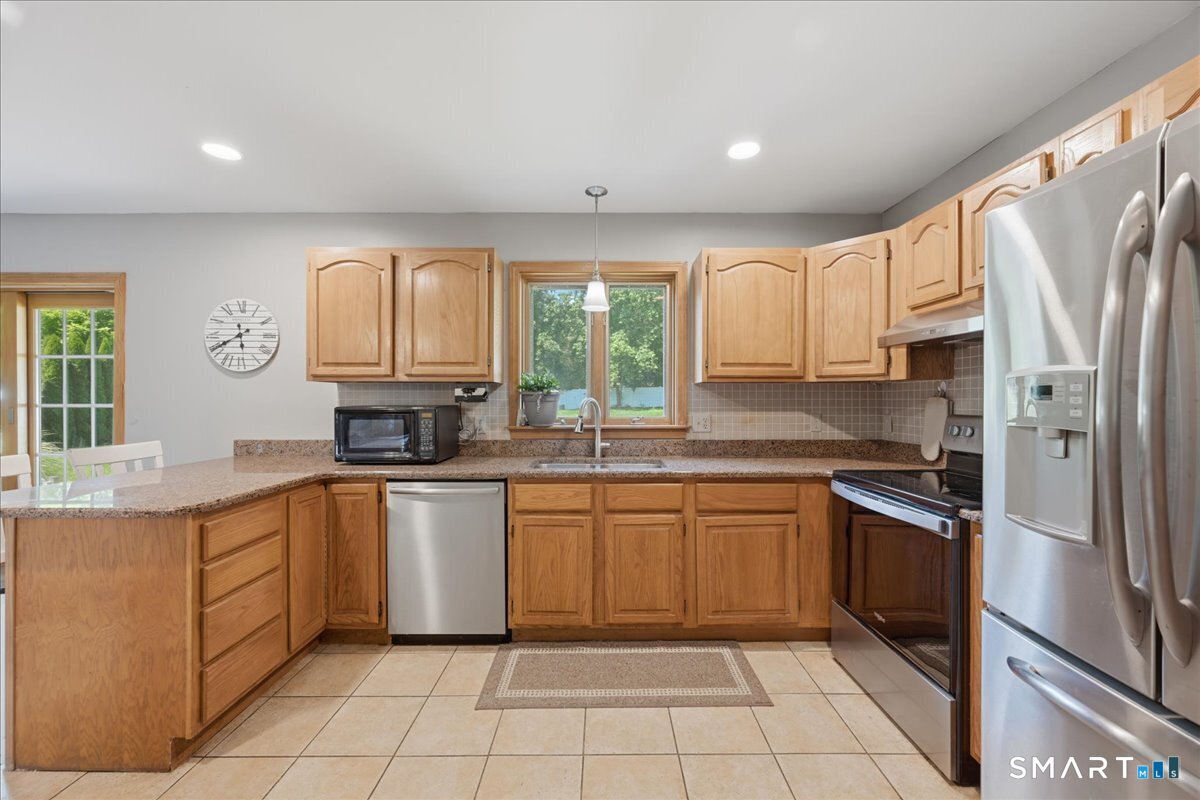 23 Blueberry Lane Lisbon CT 06351