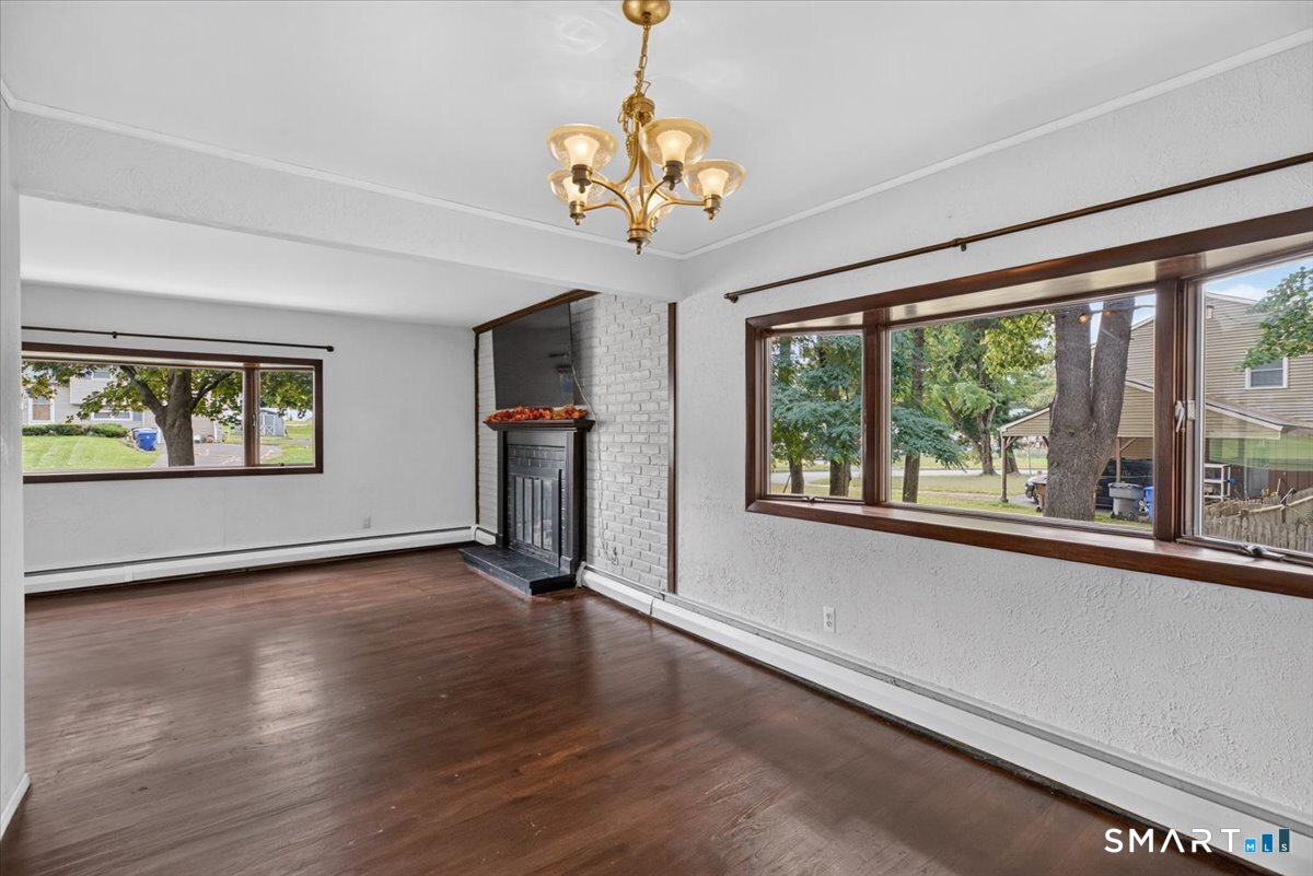 71 Brewster Road Enfield CT 06082