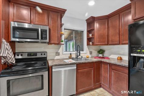 71 Brewster Road Enfield CT 06082