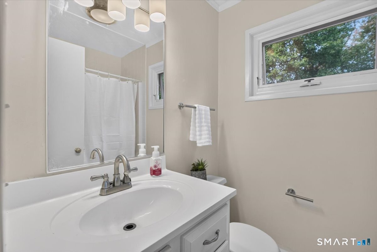 71 Brewster Road Enfield CT 06082