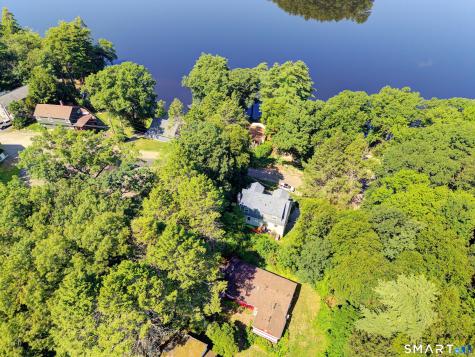 16 Breaults Lane Thompson CT 06277