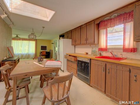 16 Breaults Lane Thompson CT 06277