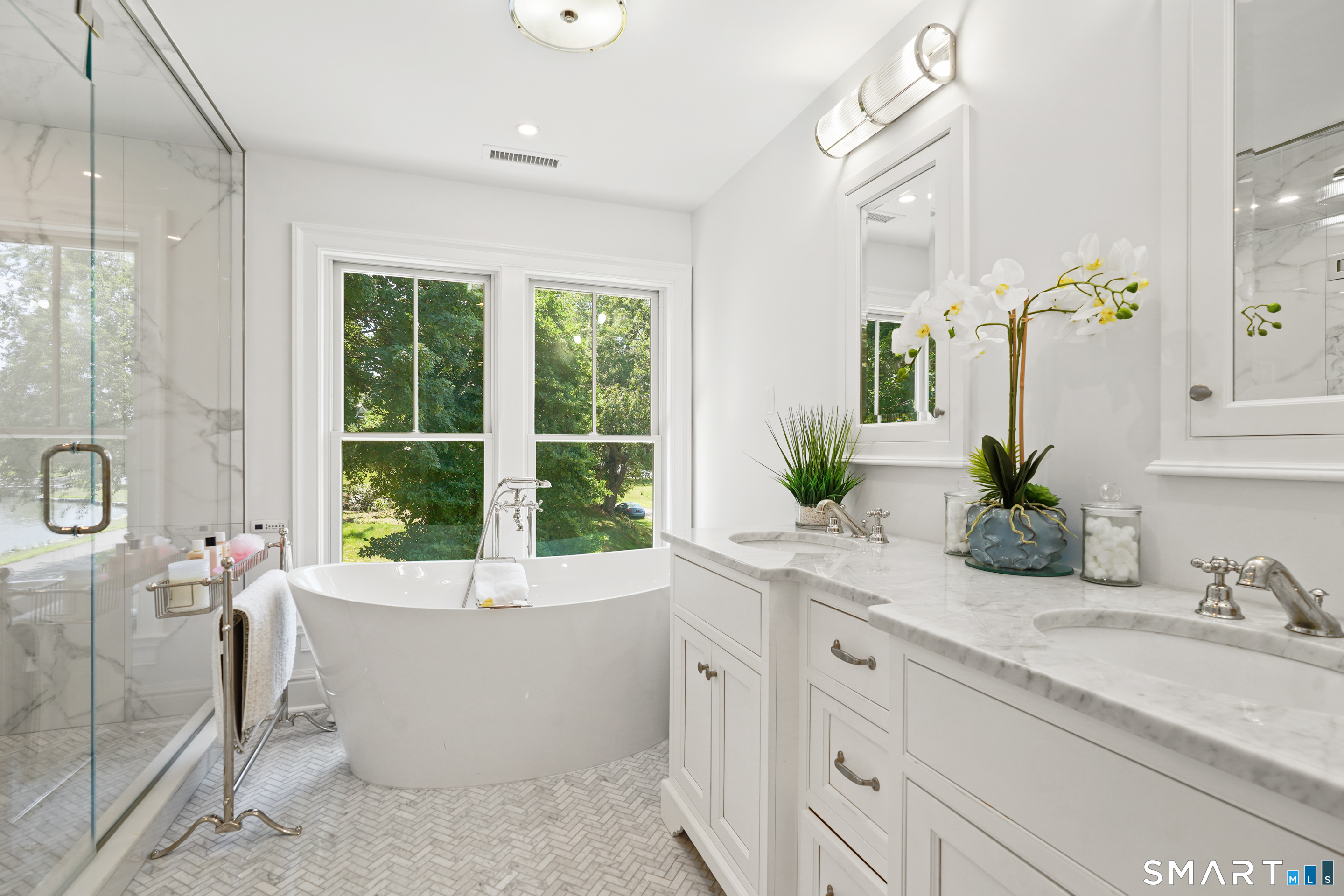 31 Meadow Wood Drive Greenwich CT 06830