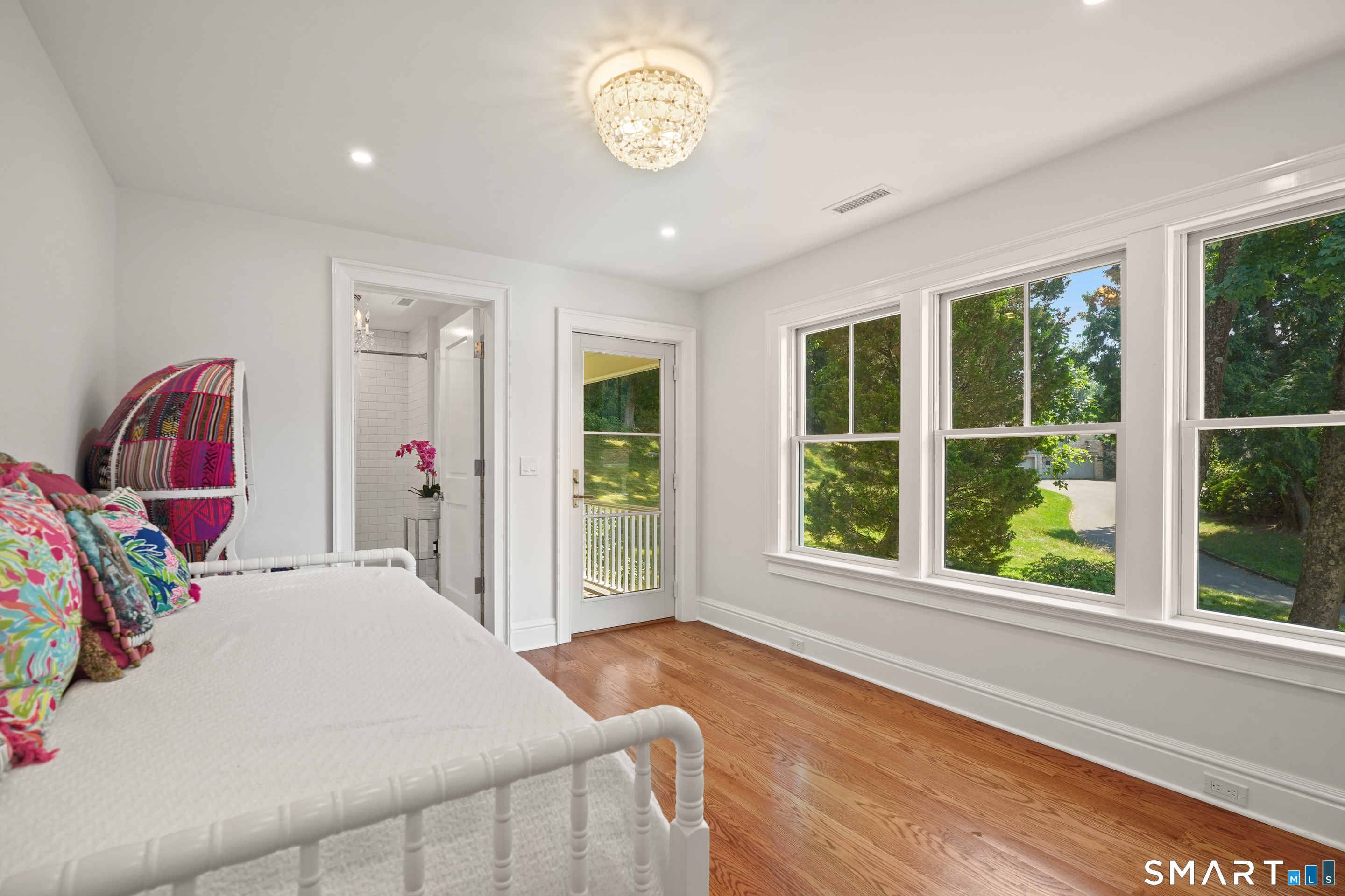 31 Meadow Wood Drive Greenwich CT 06830