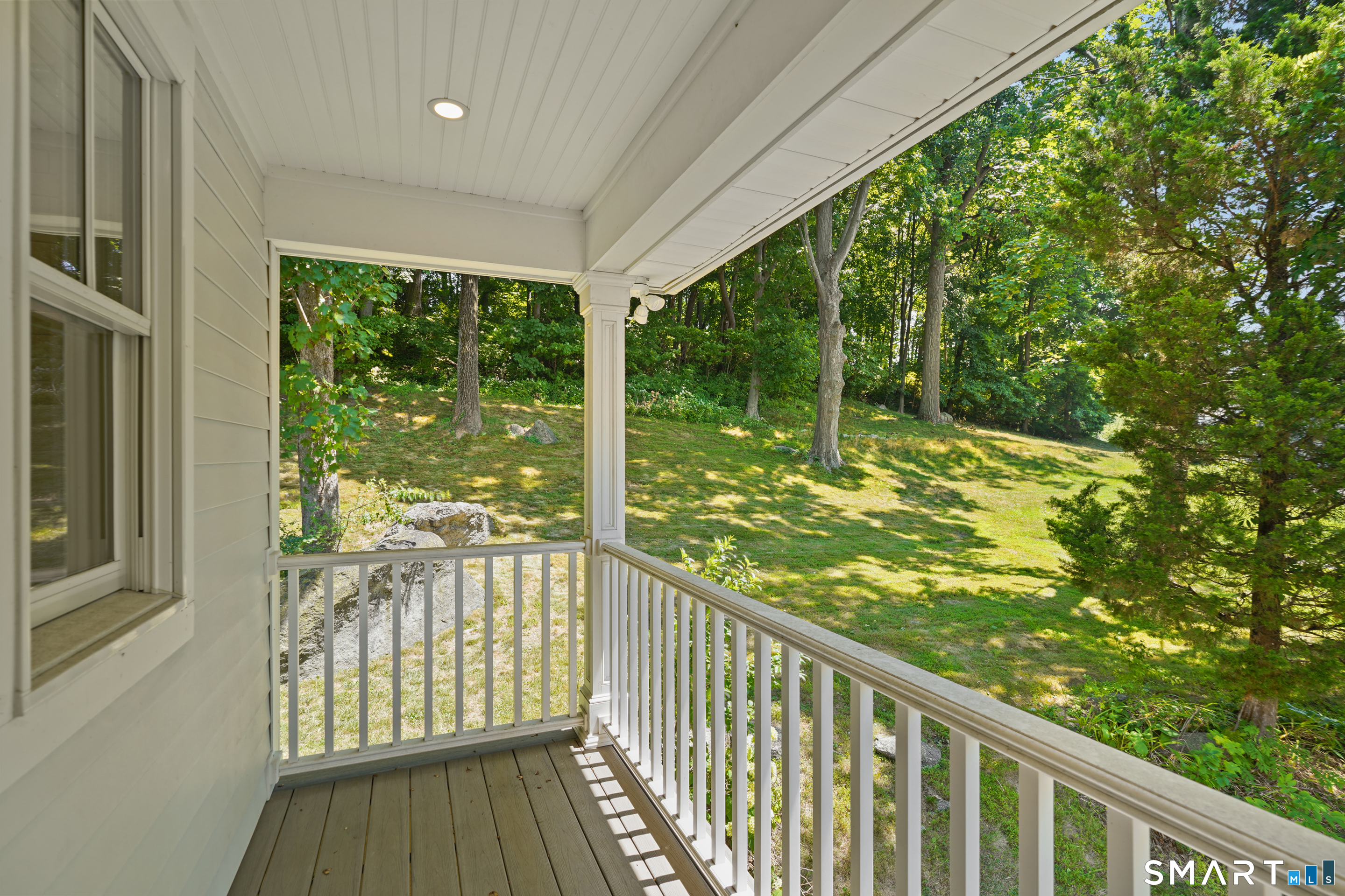31 Meadow Wood Drive Greenwich CT 06830