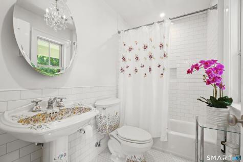 31 Meadow Wood Drive Greenwich CT 06830