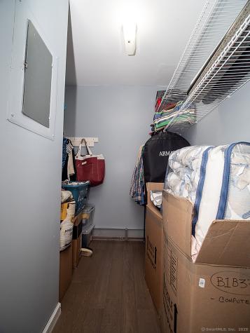 1681 Litchfield Turnpike Woodbridge CT 06525