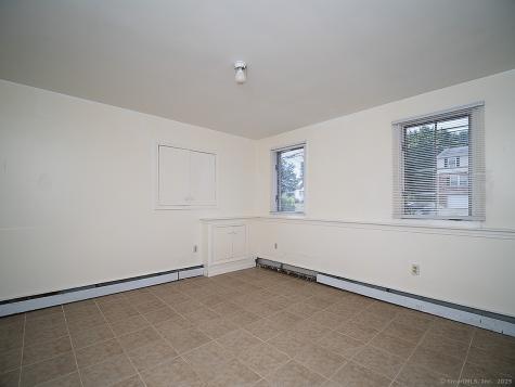 1681 Litchfield Turnpike Woodbridge CT 06525