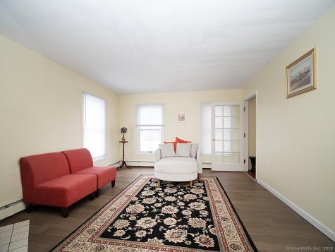 1681 Litchfield Turnpike Woodbridge CT 06525