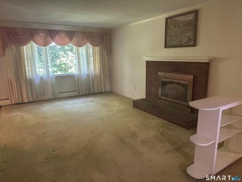 28 Clearview Circle Naugatuck CT 06770