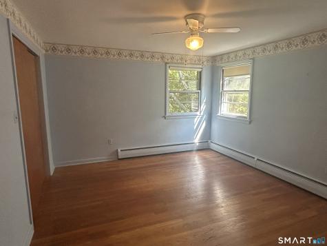 28 Clearview Circle Naugatuck CT 06770
