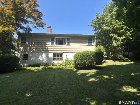 28 Clearview Circle Naugatuck CT 06770