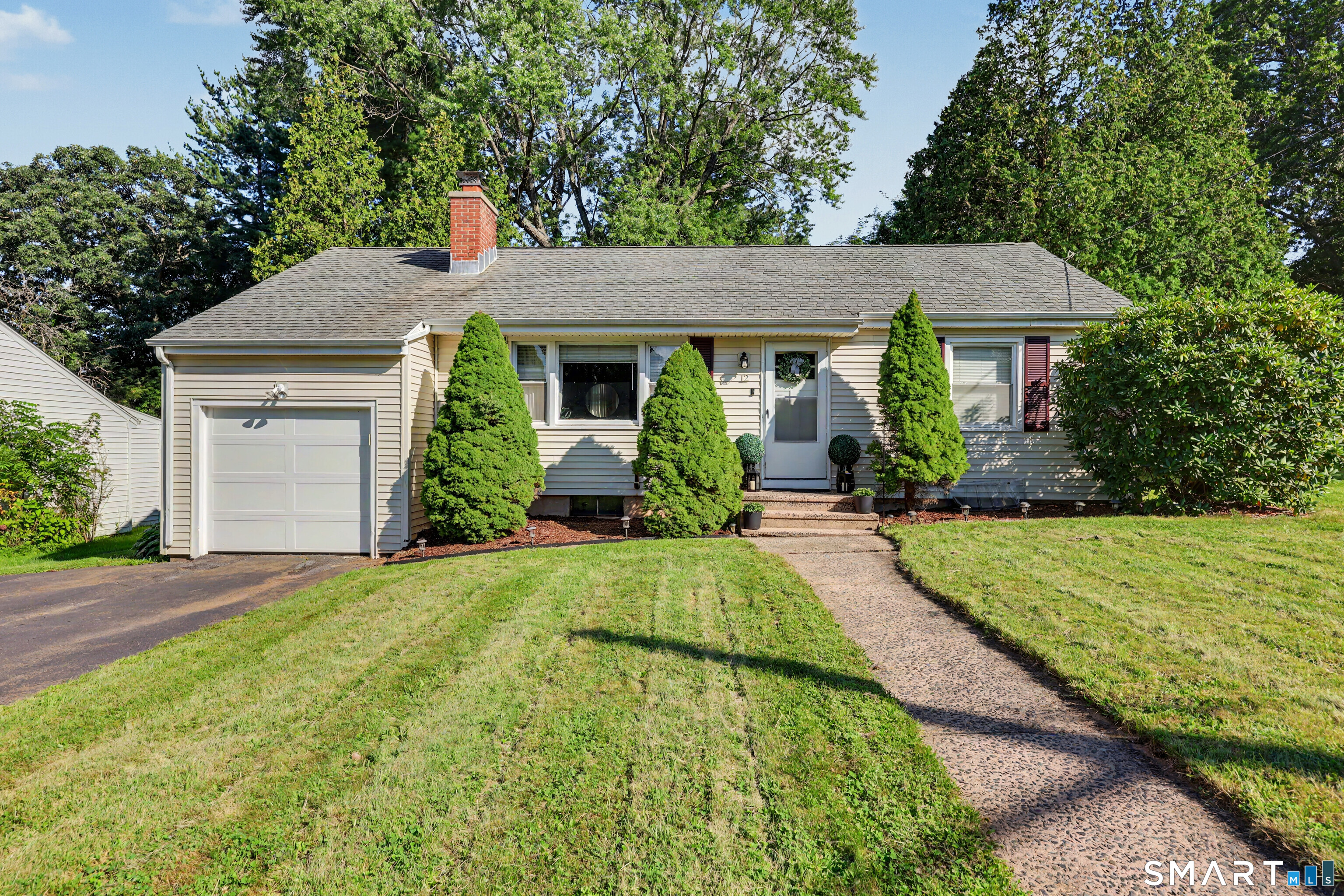 12 Hillview Avenue Hamden CT 06514