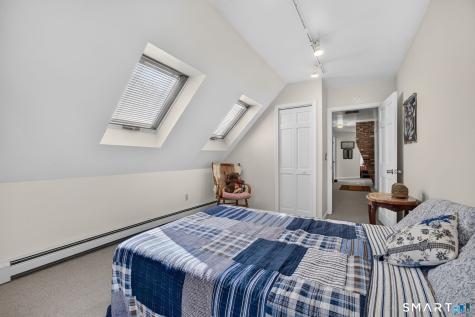426 Northwest Corner Road North Stonington CT 06359
