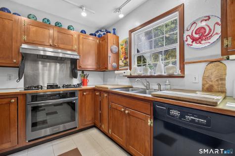 426 Northwest Corner Road North Stonington CT 06359