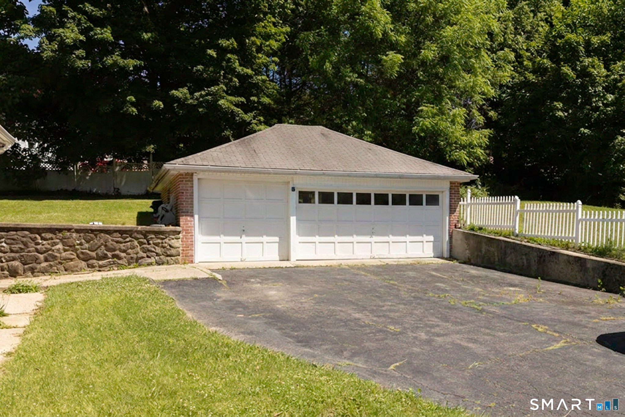 33 Maplewood Street Waterbury CT 06708