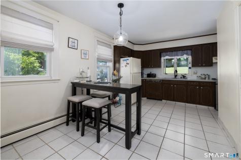 33 Maplewood Street Waterbury CT 06708