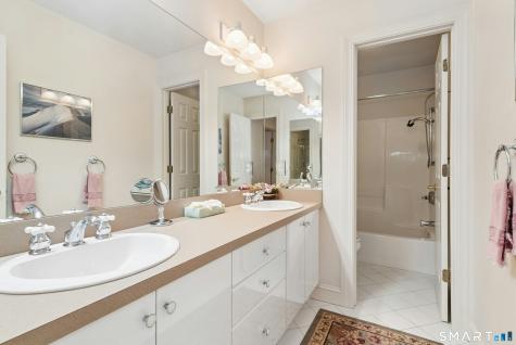 17-D Butterfield Road Newtown CT 06470