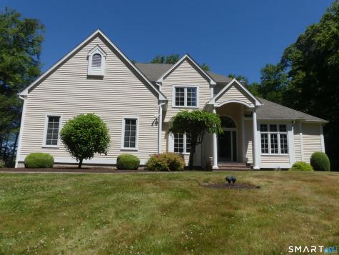 17-D Butterfield Road Newtown CT 06470