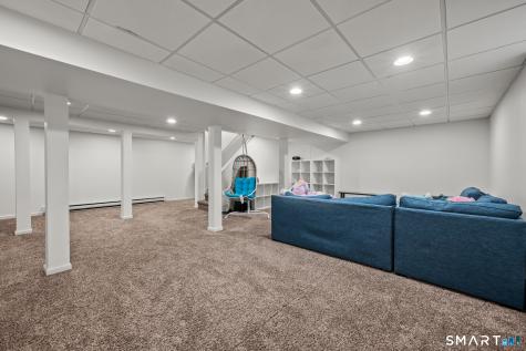 4 Windsor Court Farmington CT 06032