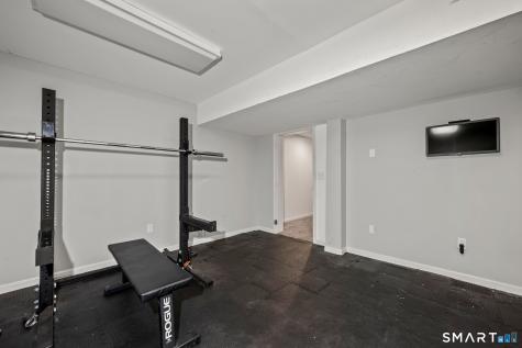 4 Windsor Court Farmington CT 06032