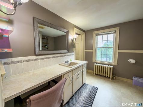98 Maple Road Portland CT 06480