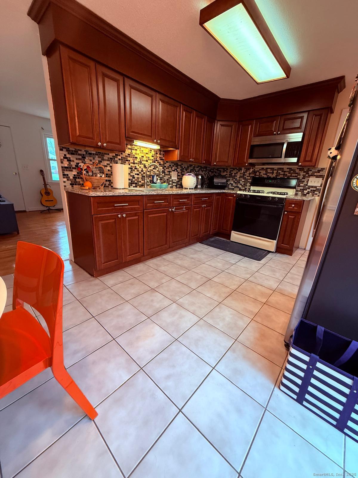 12 Chester Drive Windsor Locks CT 06096