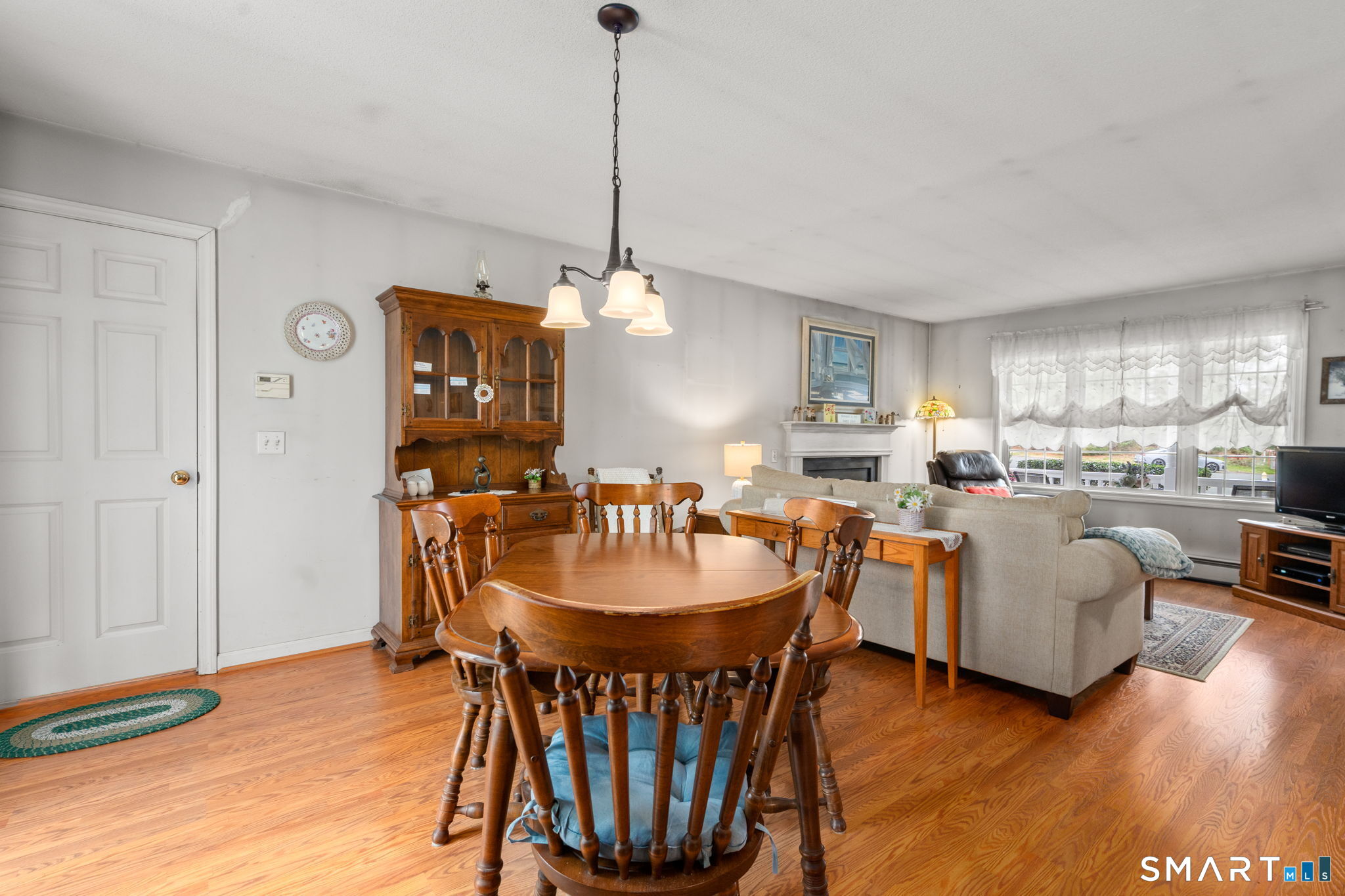 8 Crystal Ball Court Ellington CT 06029