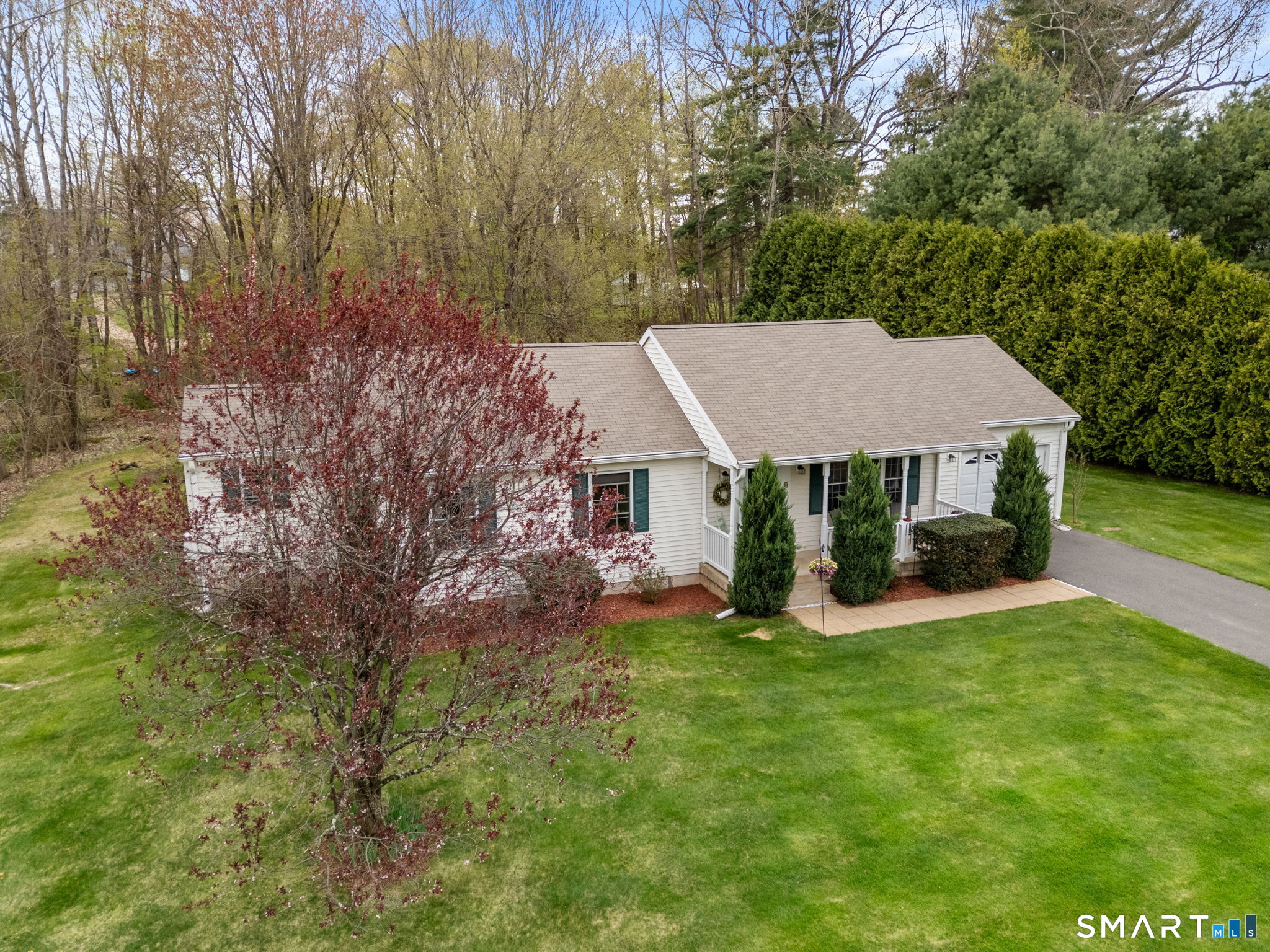 8 Crystal Ball Court Ellington CT 06029