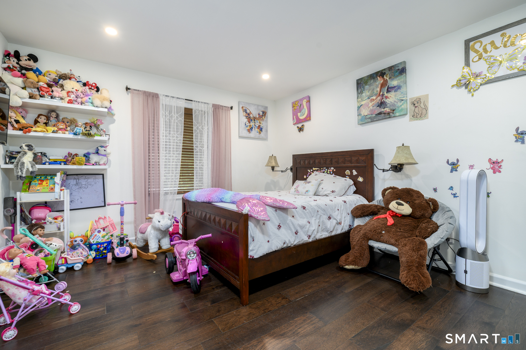 108 Perry Drive New Milford CT 06776