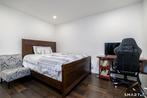 108 Perry Drive New Milford CT 06776