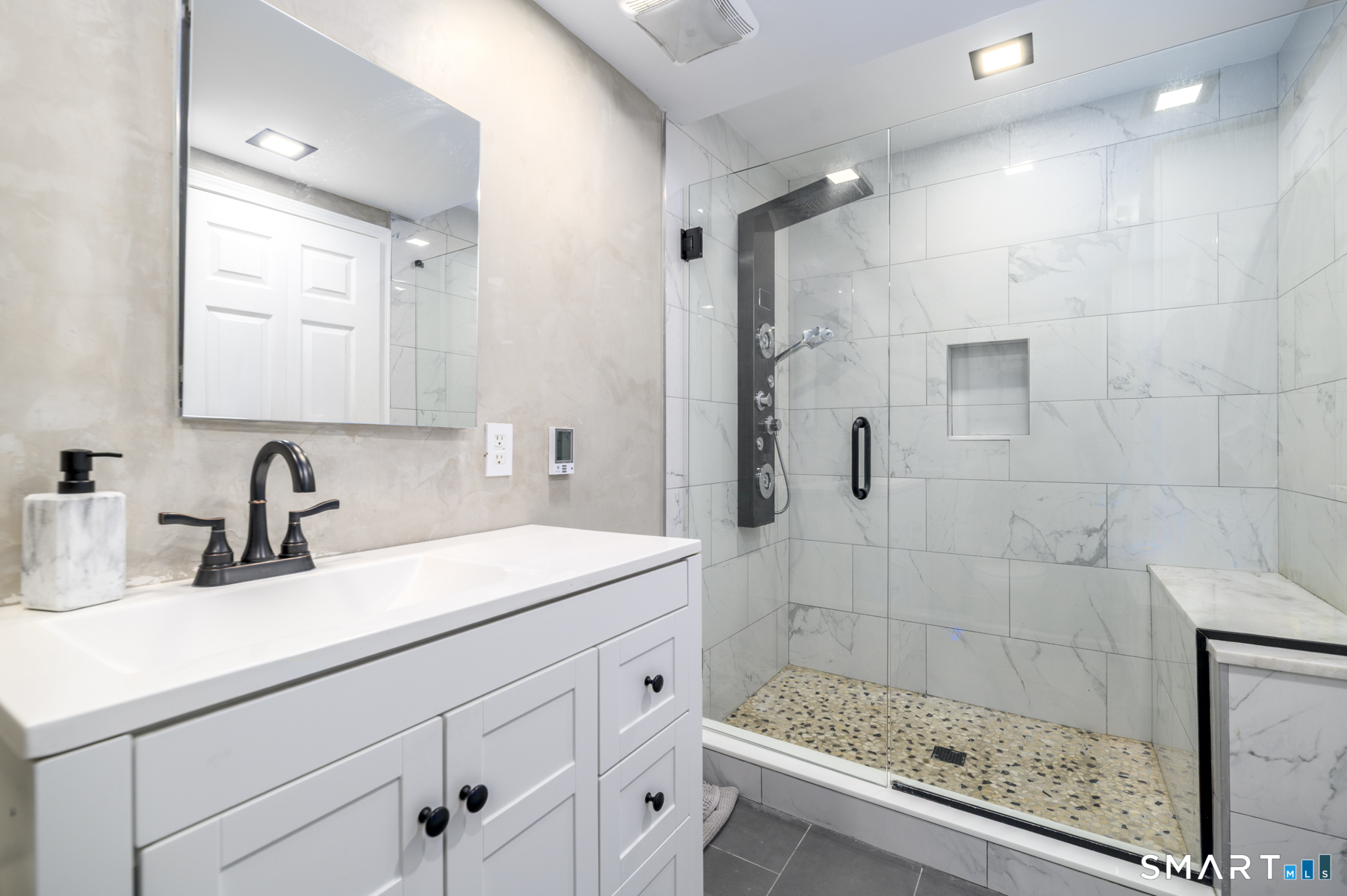 108 Perry Drive New Milford CT 06776