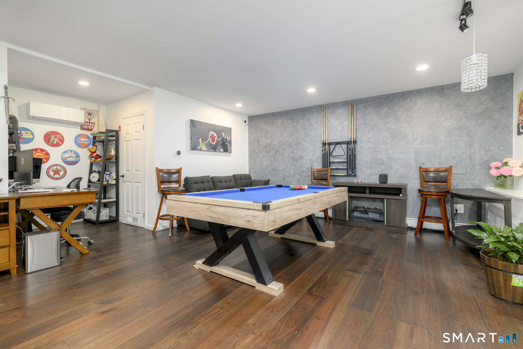 108 Perry Drive New Milford CT 06776