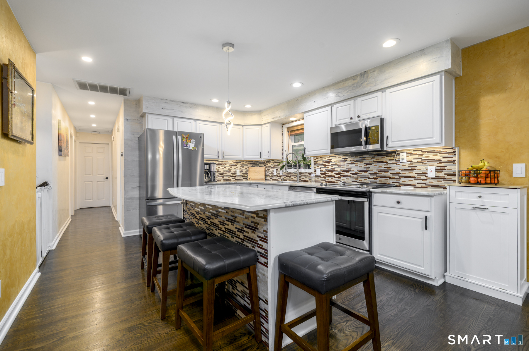 108 Perry Drive New Milford CT 06776