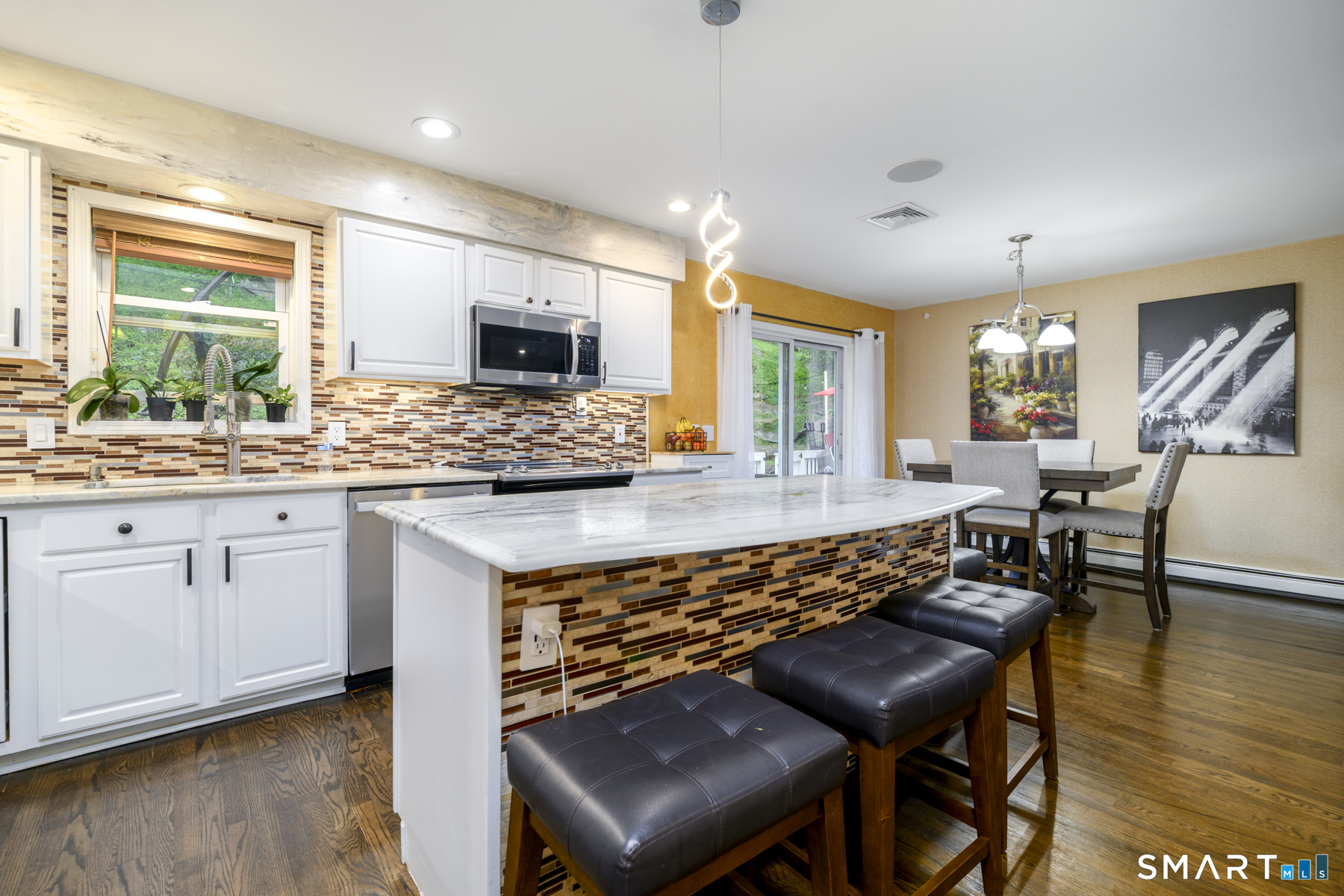 108 Perry Drive New Milford CT 06776
