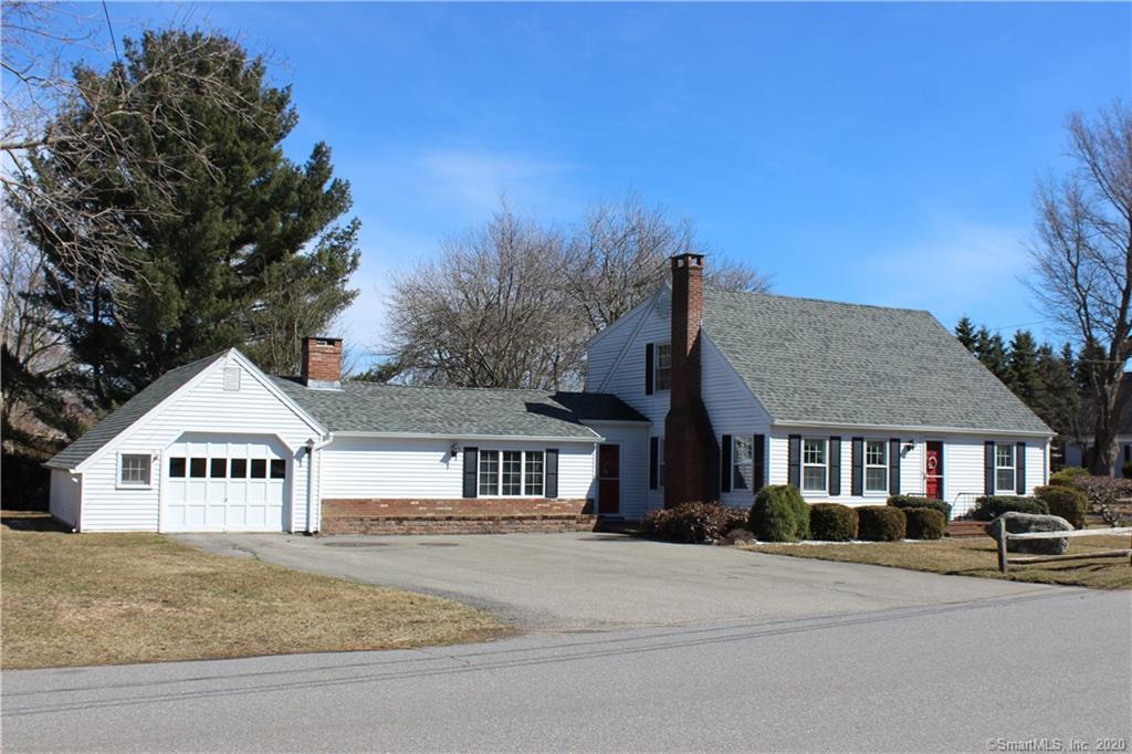 8 Oak Street Old Saybrook CT 06475