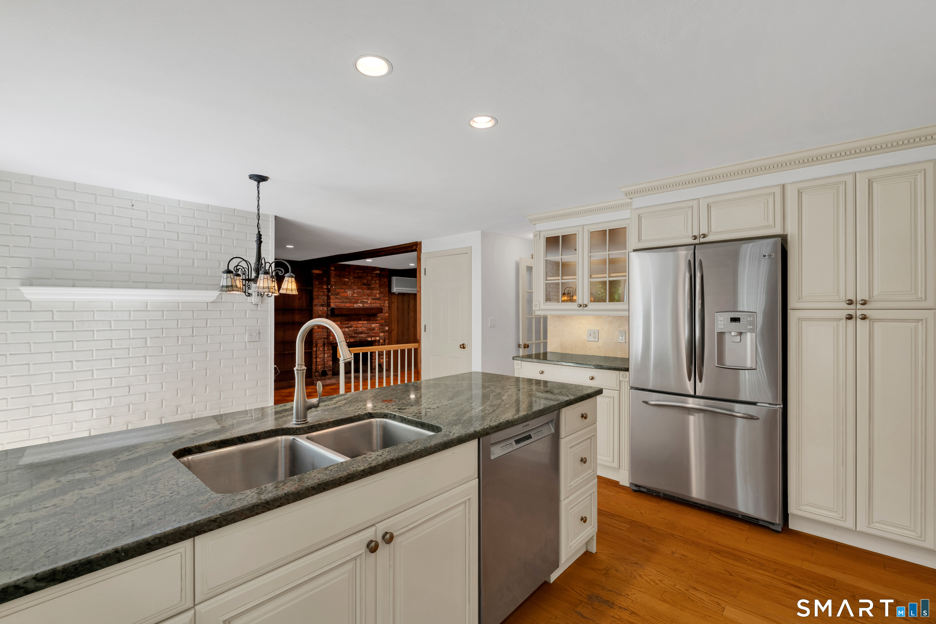12 Wychwood Road Old Lyme CT 06371
