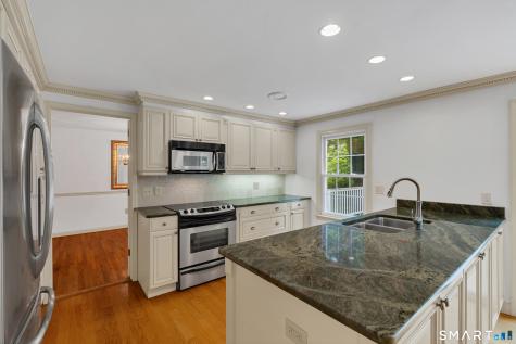 12 Wychwood Road Old Lyme CT 06371