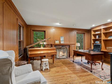 550 Wellington Drive Fairfield CT 06824