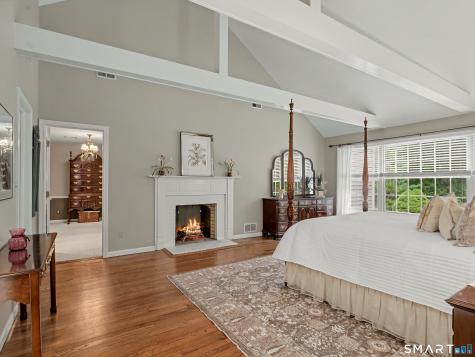 550 Wellington Drive Fairfield CT 06824